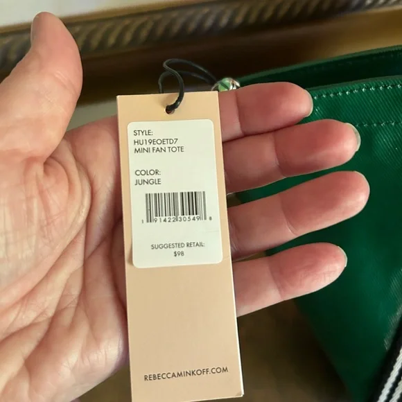 Rebecca Minkoff 💚🖤Green and Black Tote with Glossy Finish - Picture 8 of 9